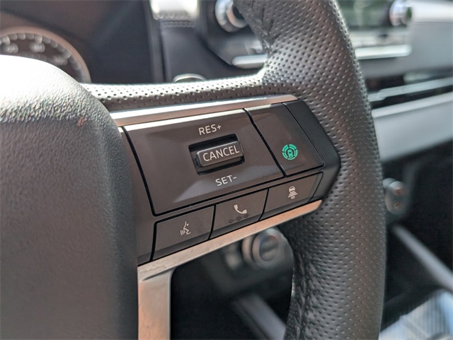 Vehicle image 28 of 31