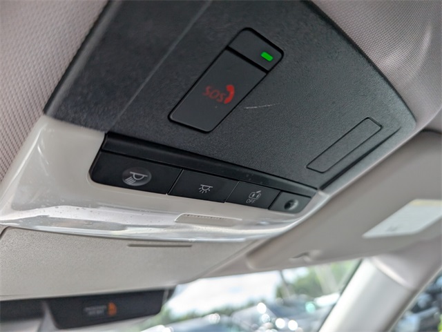 Vehicle image 27 of 31