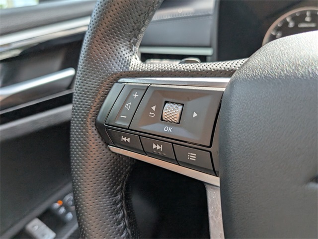Vehicle image 29 of 31