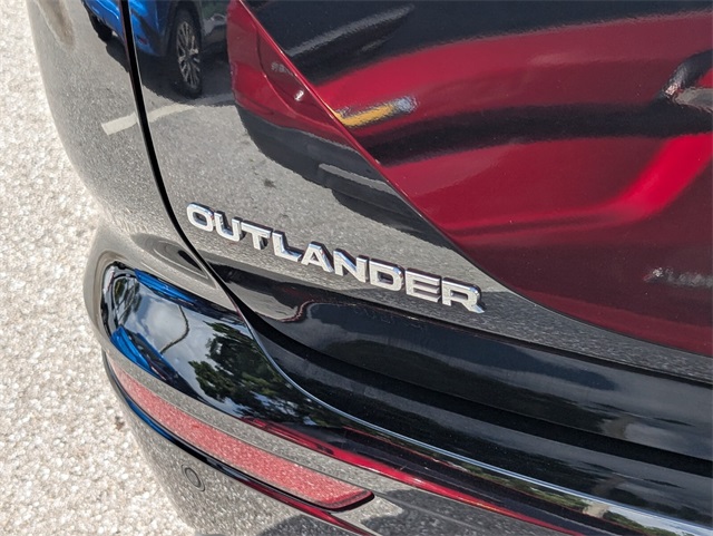 Vehicle image 14 of 31
