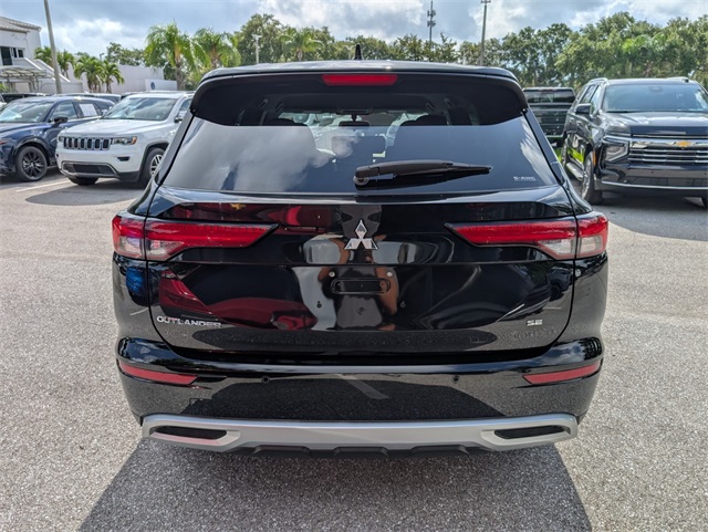 Vehicle image 13 of 31