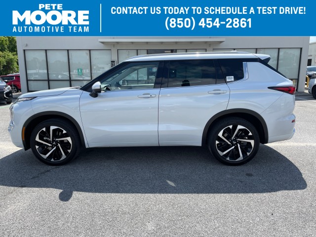 Vehicle image 7 of 28