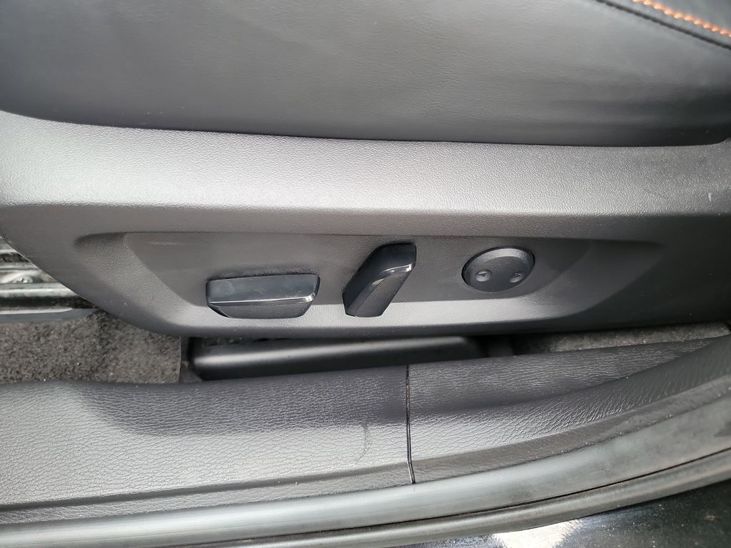 Vehicle image 34 of 34