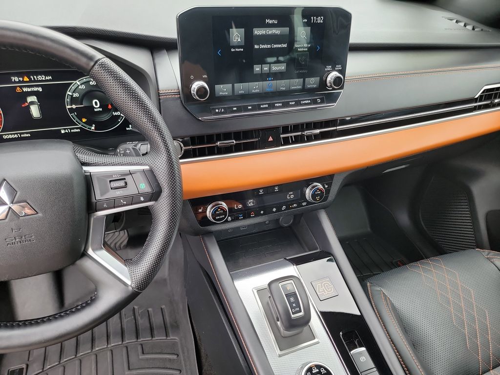Vehicle image 14 of 34