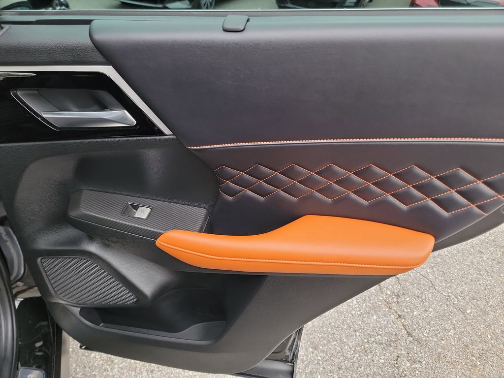 Vehicle image 24 of 34