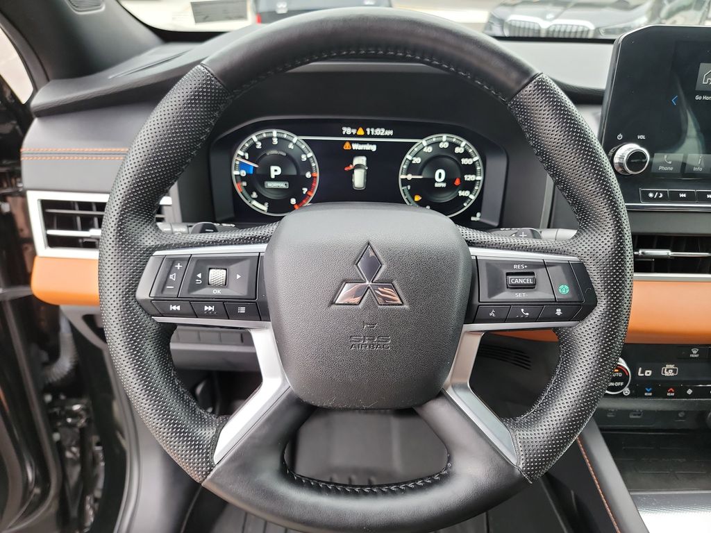 Vehicle image 15 of 34
