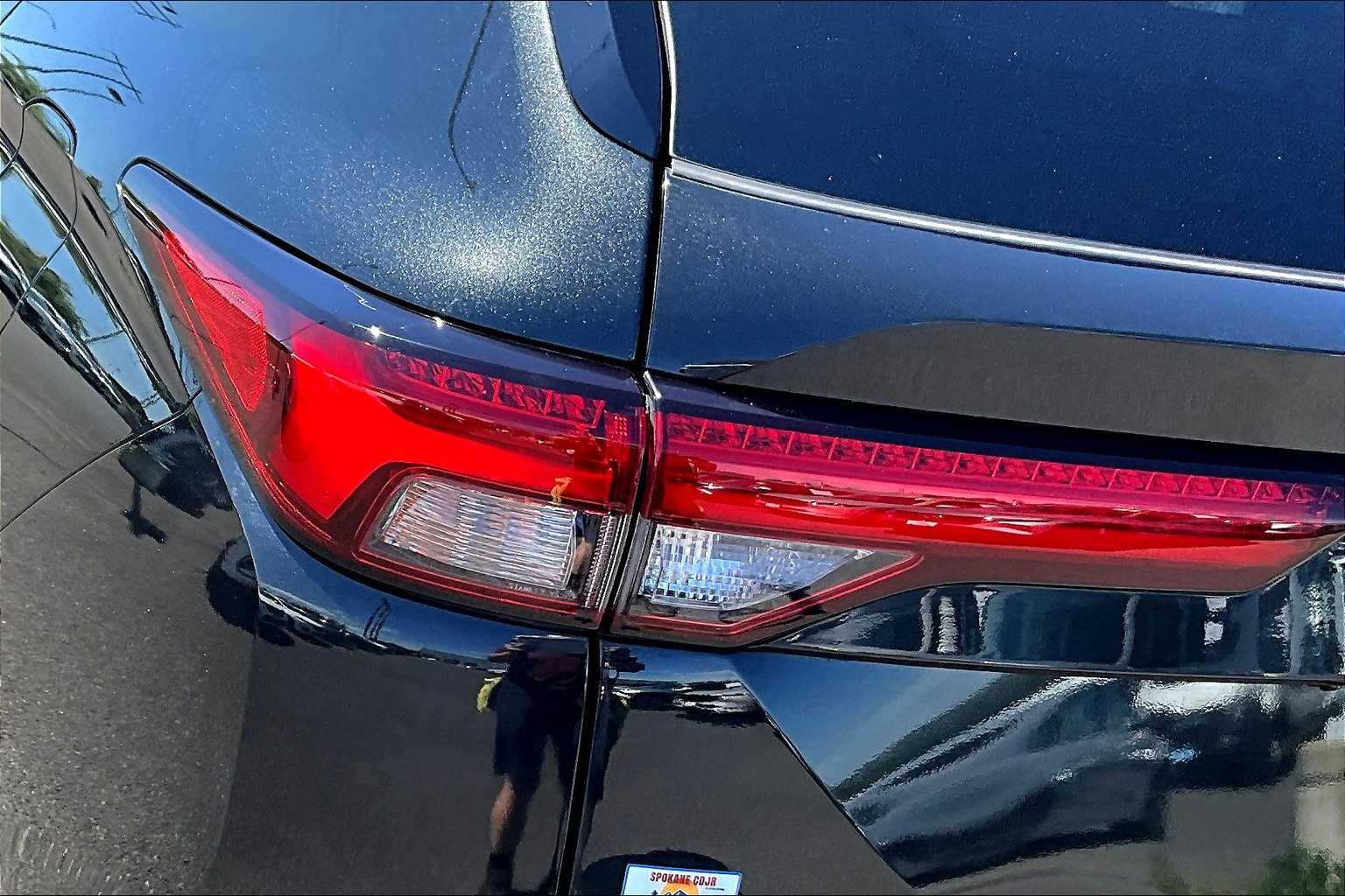 Vehicle image 29 of 30