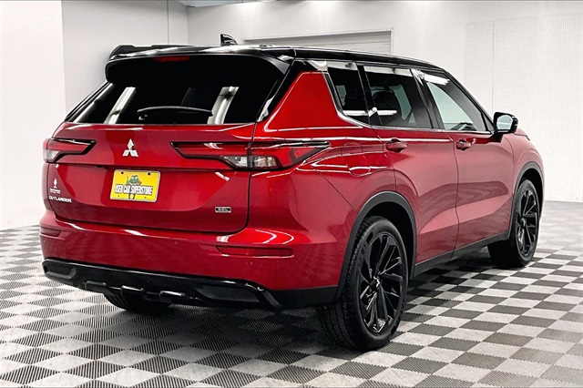 Vehicle image 4 of 39