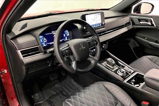 Vehicle image 17 of 39