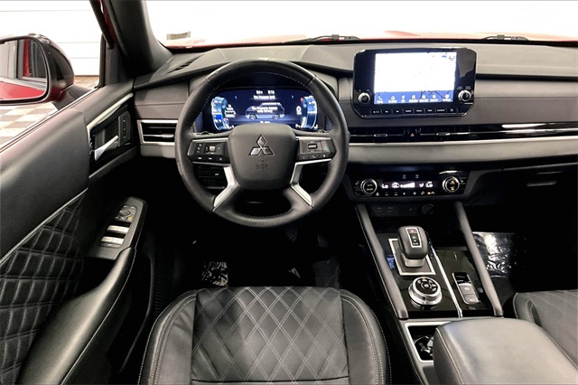 Vehicle image 16 of 39
