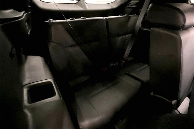 Vehicle image 11 of 39