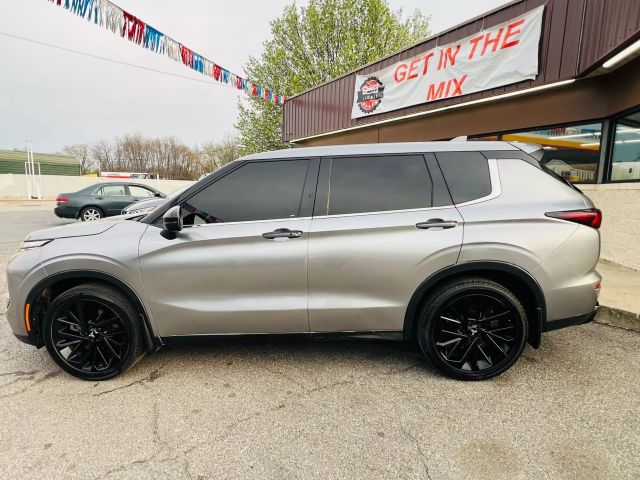 Vehicle image 6 of 19