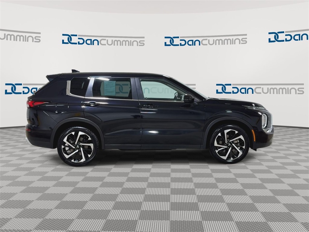 Vehicle image 5 of 28
