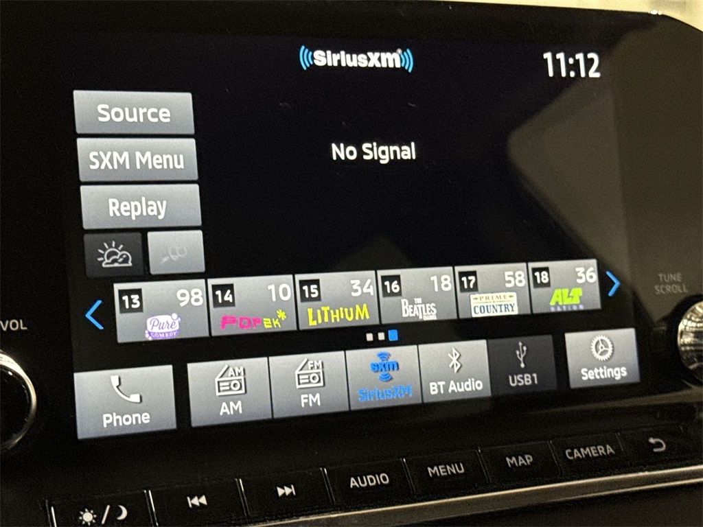 Vehicle image 20 of 28