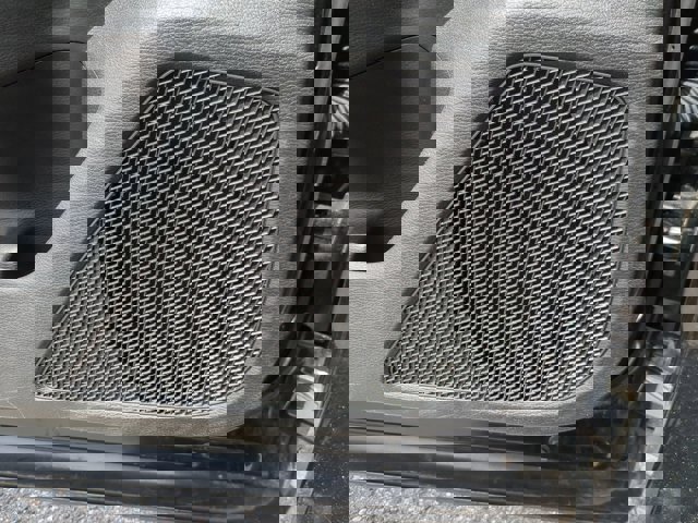 Vehicle image 22 of 35