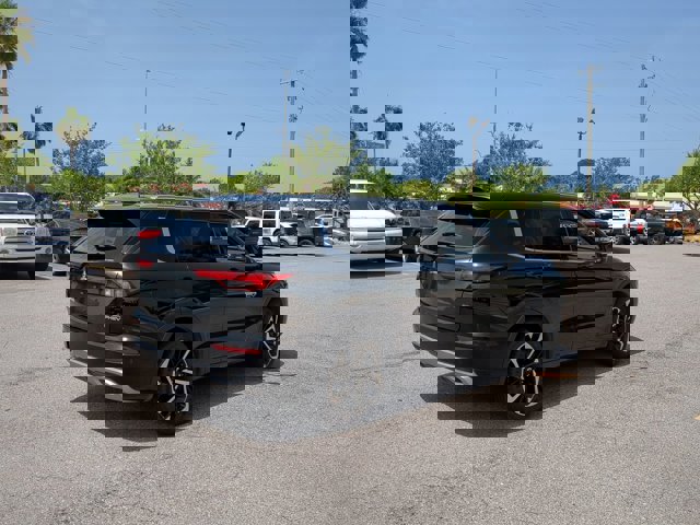 Vehicle image 6 of 35