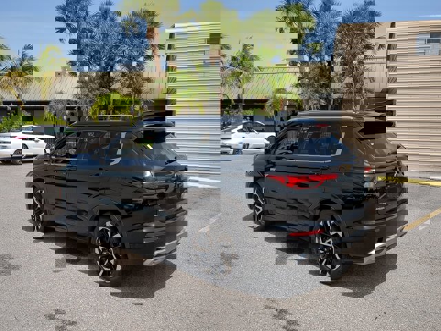 Vehicle image 8 of 35