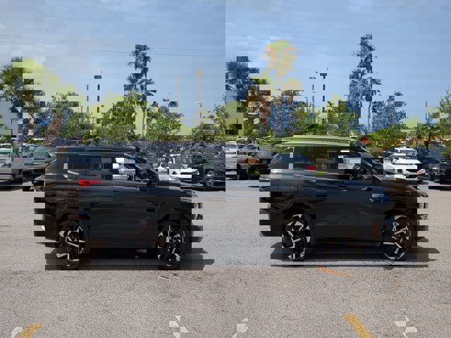Vehicle image 5 of 35