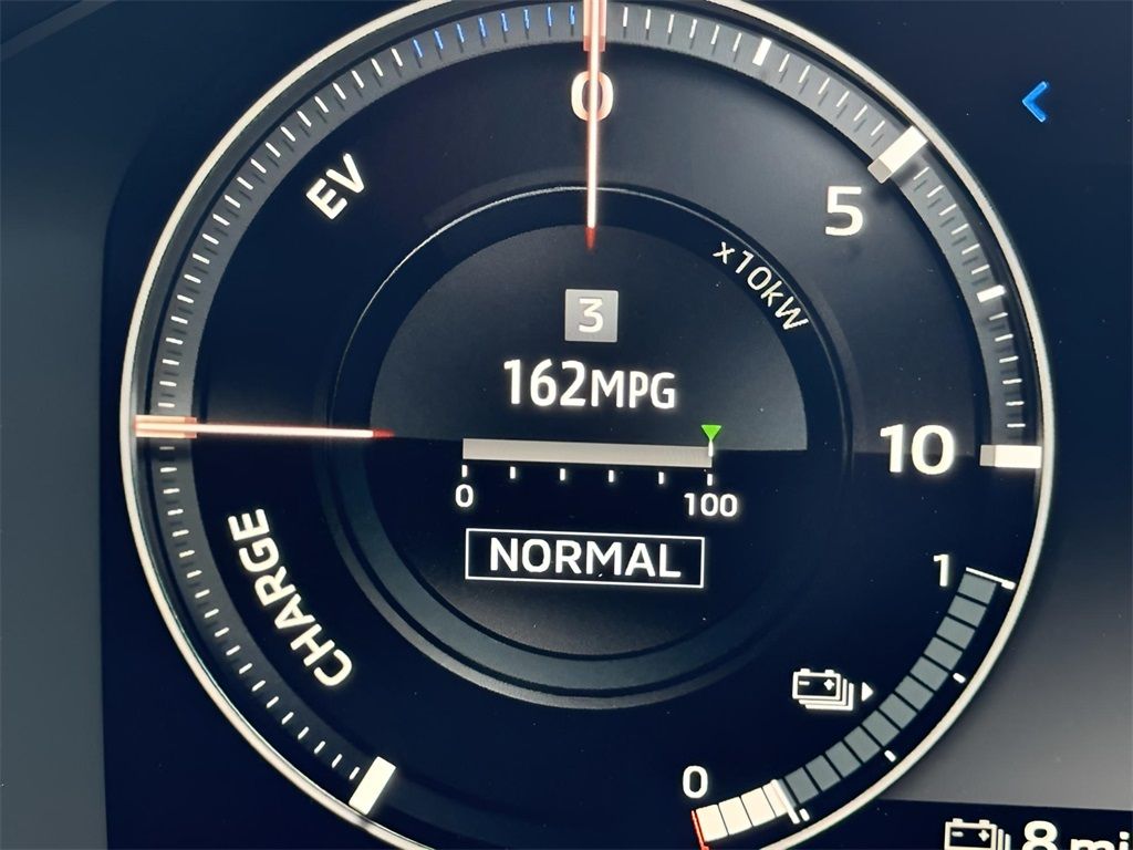 Vehicle image 12 of 23