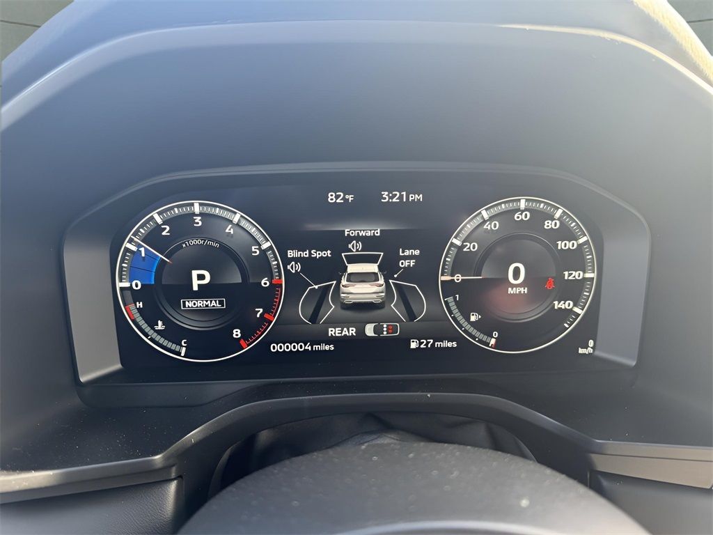 Vehicle image 11 of 23