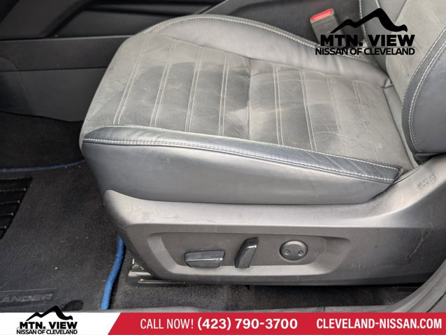 Vehicle image 11 of 26