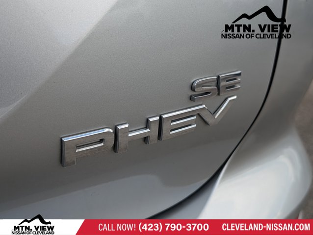Vehicle image 8 of 26