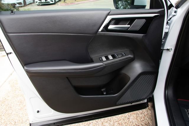 Vehicle image 30 of 49