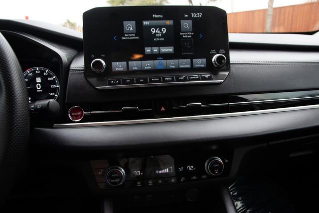 Vehicle image 23 of 49
