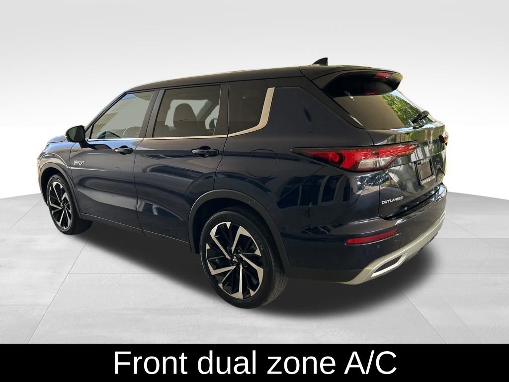Vehicle image 5 of 46