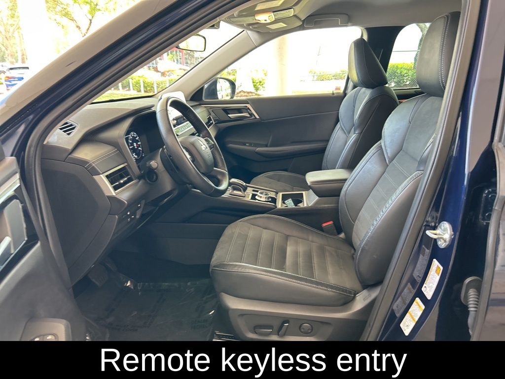 Vehicle image 6 of 46