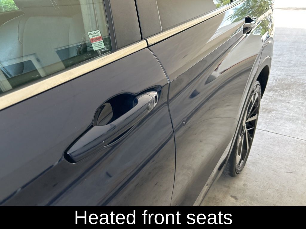Vehicle image 15 of 46