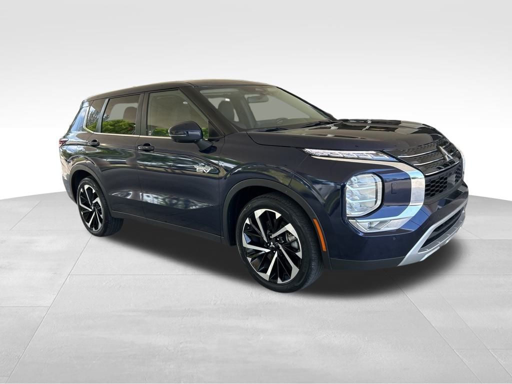 Vehicle image 3 of 46