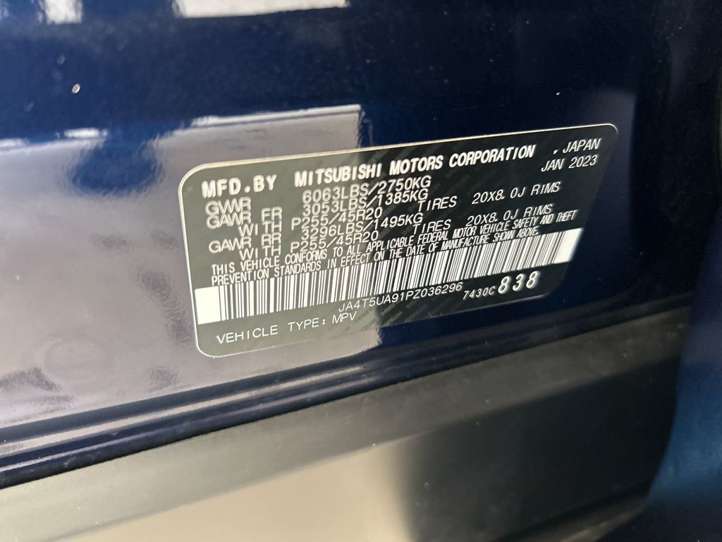 Vehicle image 40 of 46