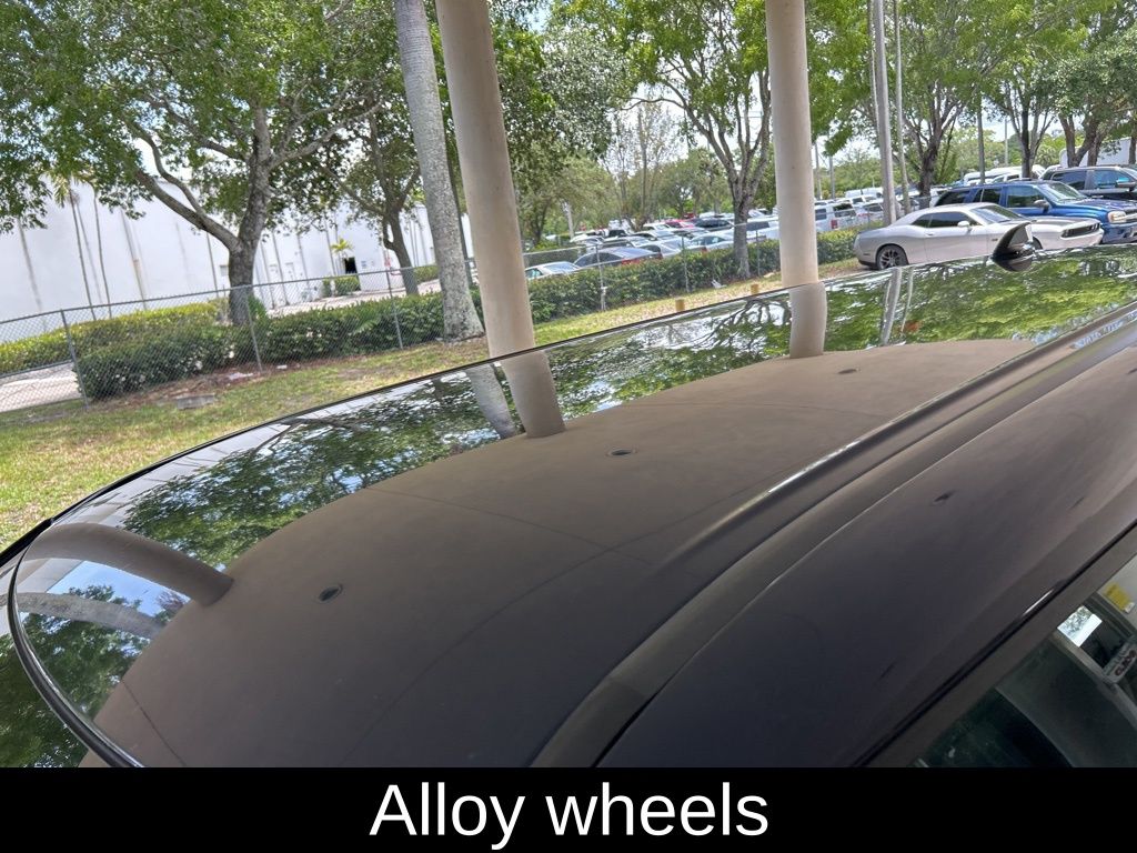 Vehicle image 16 of 46