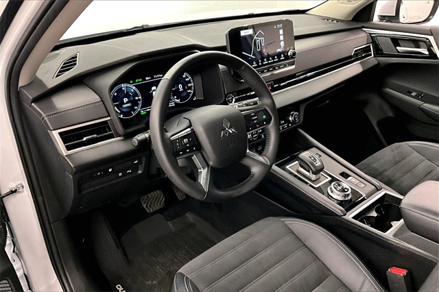 Vehicle image 14 of 36