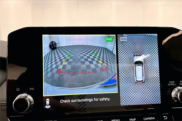 Vehicle image 19 of 36