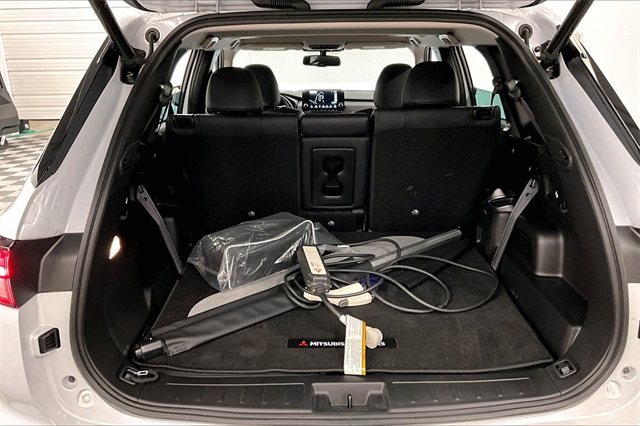 Vehicle image 8 of 36