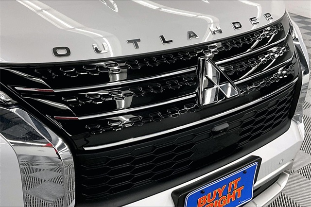 Vehicle image 34 of 36