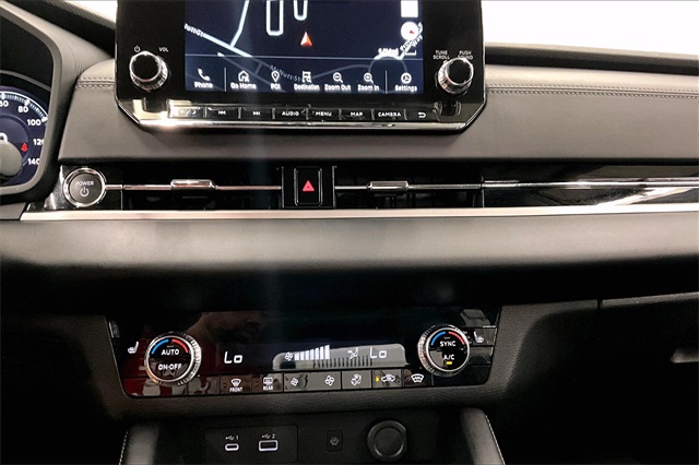 Vehicle image 20 of 36