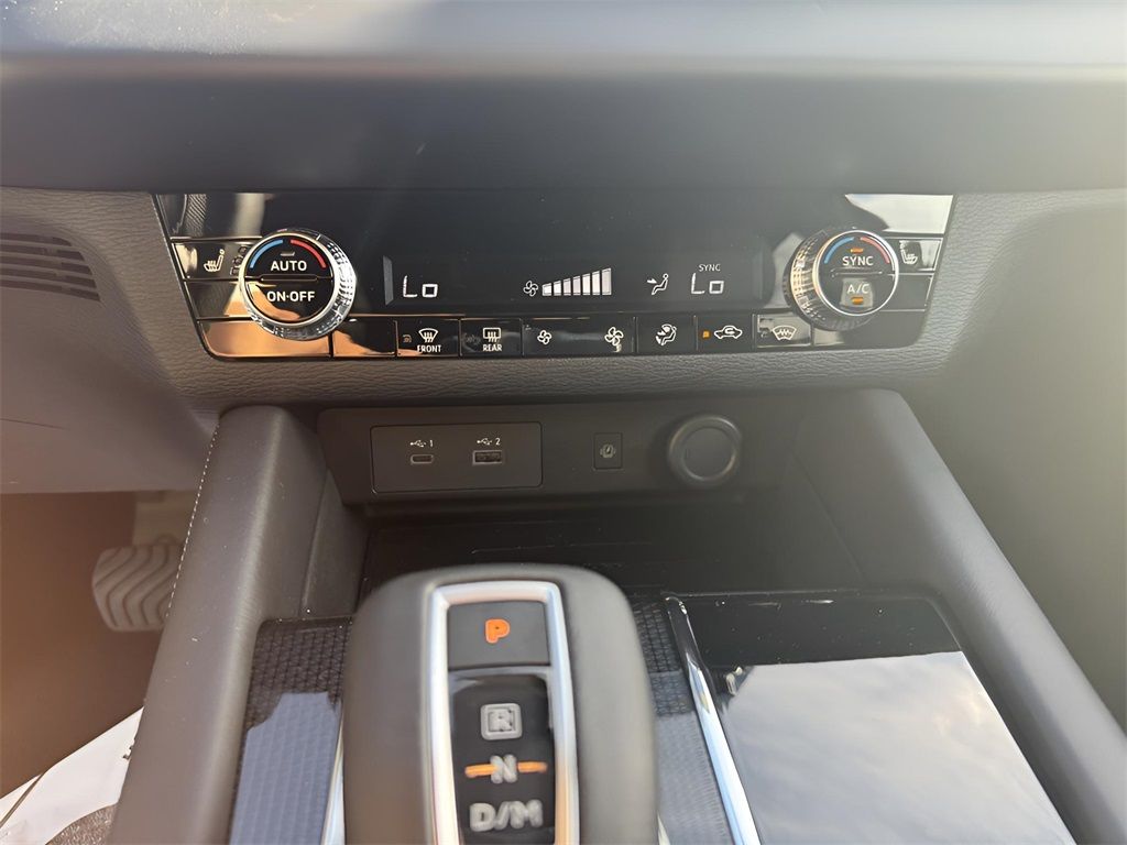 Vehicle image 23 of 23