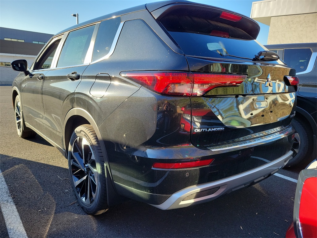 Vehicle image 4 of 12