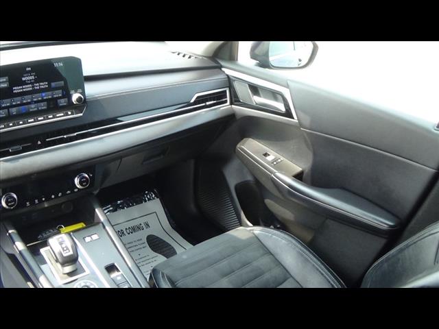 Vehicle image 14 of 38