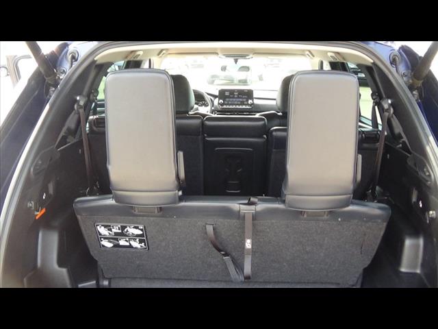 Vehicle image 11 of 38