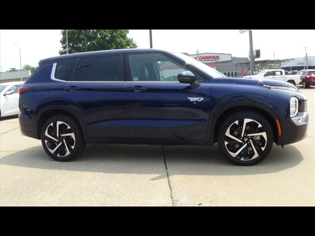 Vehicle image 4 of 38