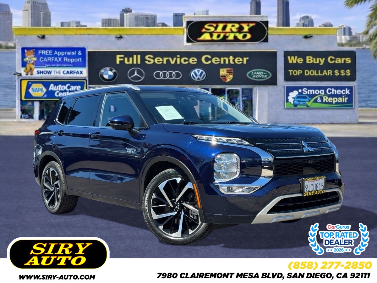 2023 Mitsubishi Outlander PHEV SEL Image 1 of 36