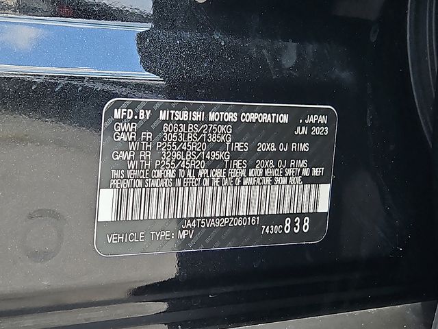 Vehicle image 28 of 32