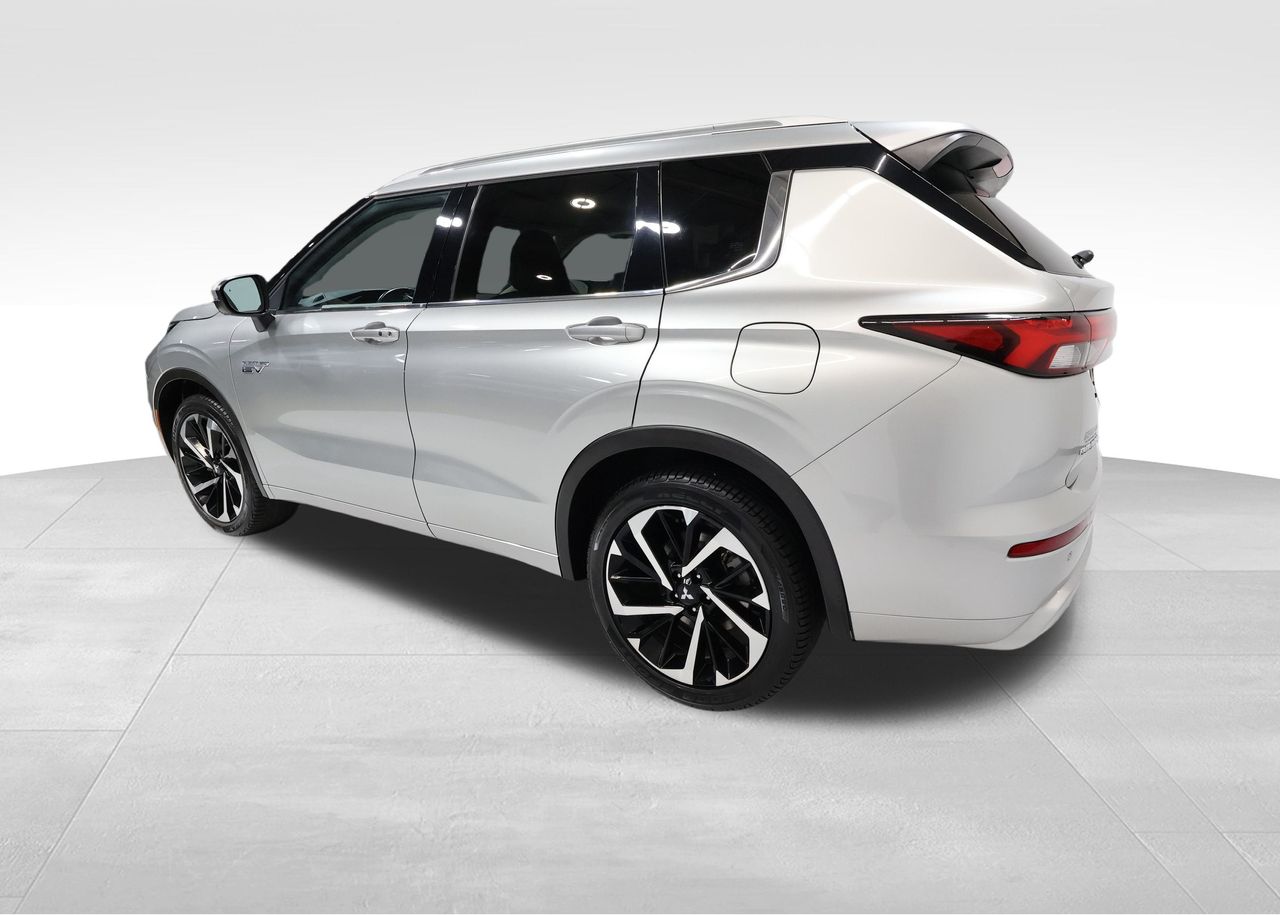 Vehicle image 7 of 33