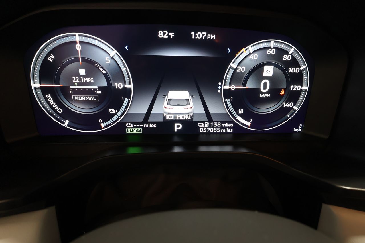Vehicle image 20 of 33