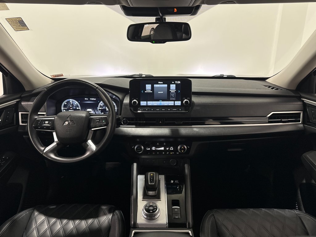 Vehicle image 16 of 47