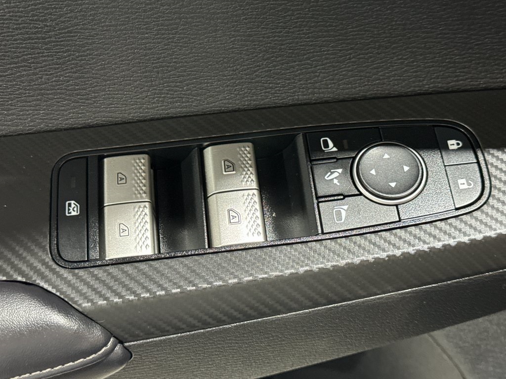 Vehicle image 42 of 47